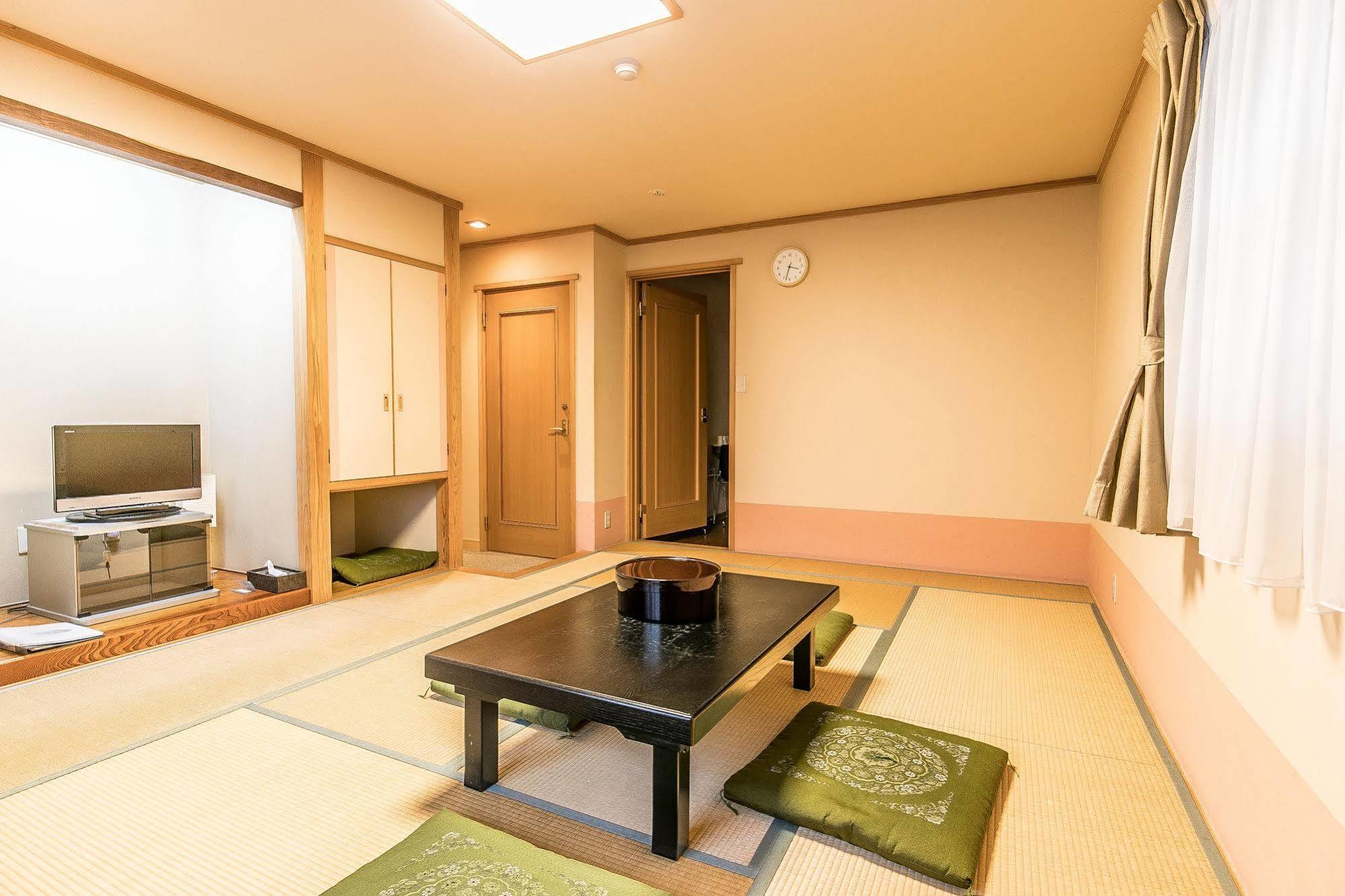 白马村小型迎宾酒店 外观 照片